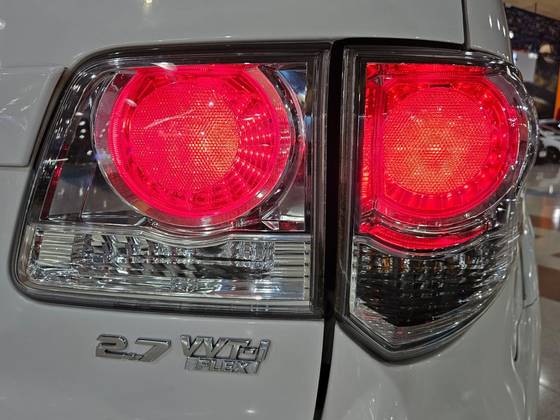 TOYOTA HILUX SW4 2.7 SR 4X2 16V FLEX 4P AUTOMÁTICO